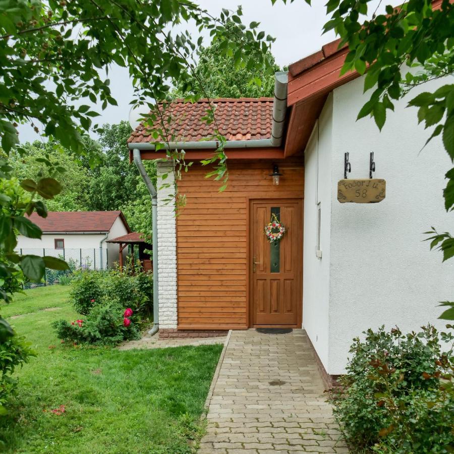 Cseresznyes Apartman Berekfürdő المظهر الخارجي الصورة