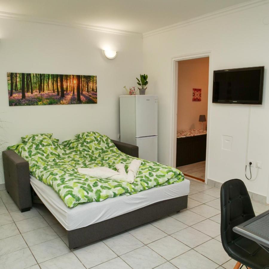 Cseresznyes Apartman Berekfürdő المظهر الخارجي الصورة